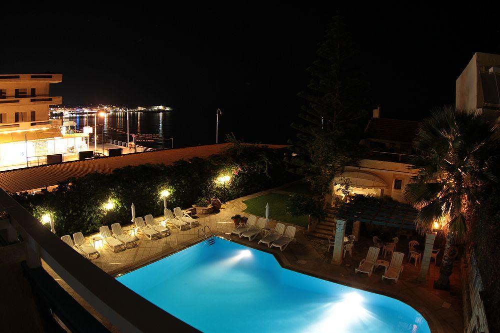 Petra Beach Hotel Hersonissos  Exterior photo