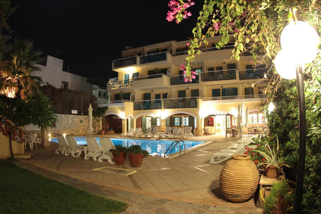 Petra Beach Hotel Hersonissos  Exterior photo